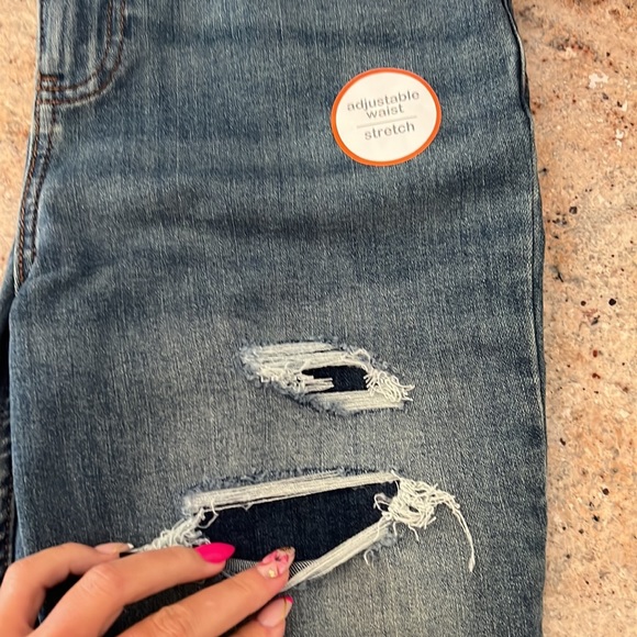 NWT straight distressed jeans shorts - Picture 4 of 6